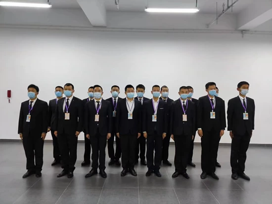 上海某小区发生盗窃案，小区专业保安帮业主追回巨款