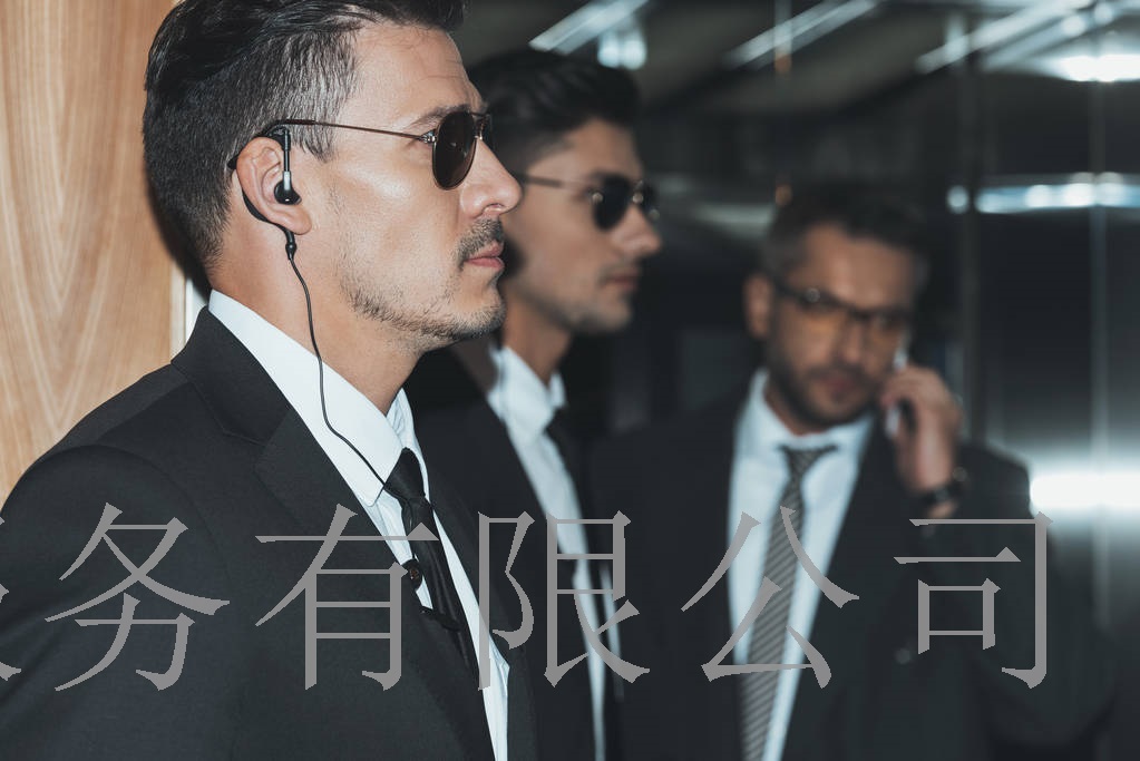 西安某机场店举行开业庆典,远德保安团队为安全站台